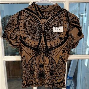 J84     Black and Black Patterned Top